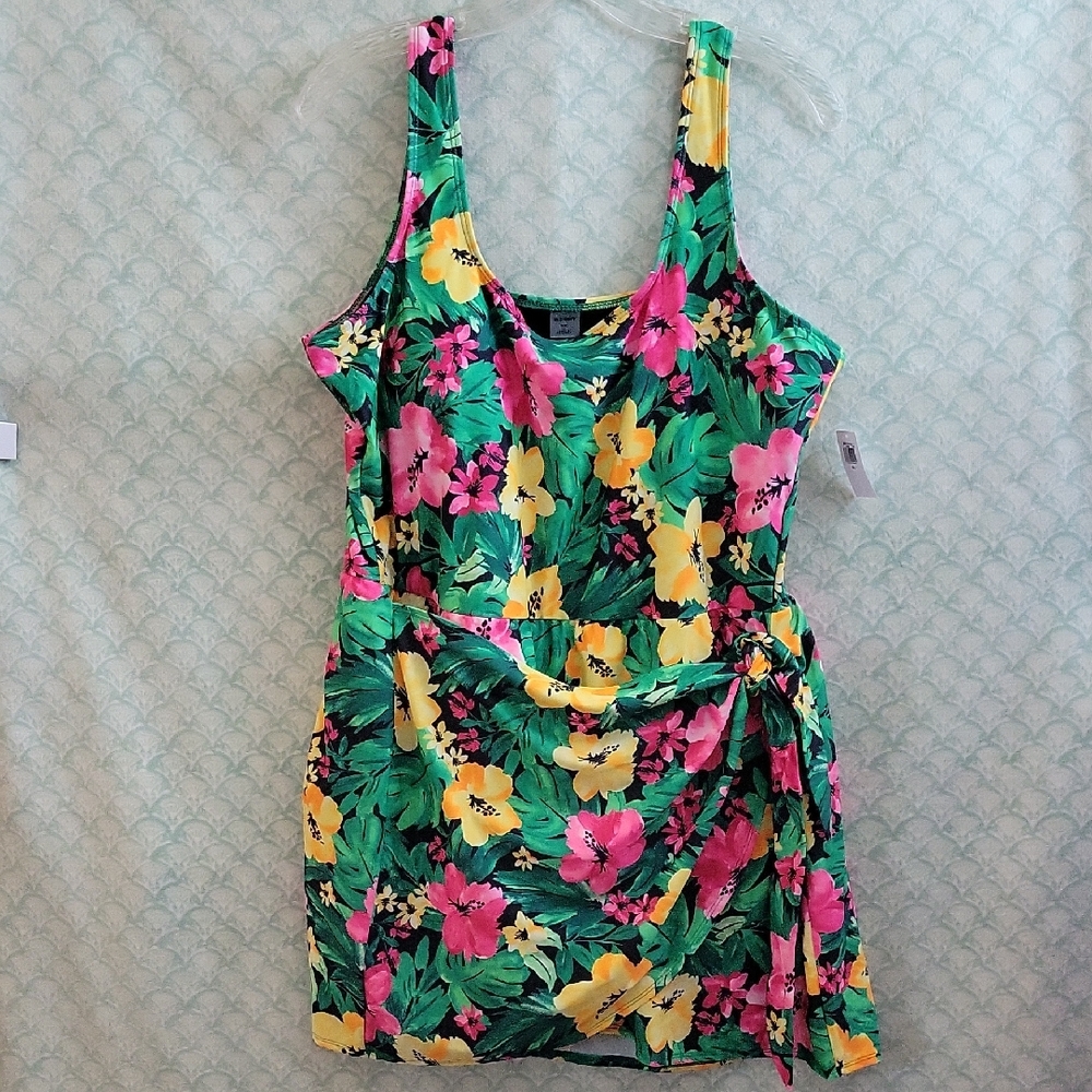 Old Navy Pink Yellow Hibiscus Swimsuit Swim Dress Size XXL NWT Built-in Saring